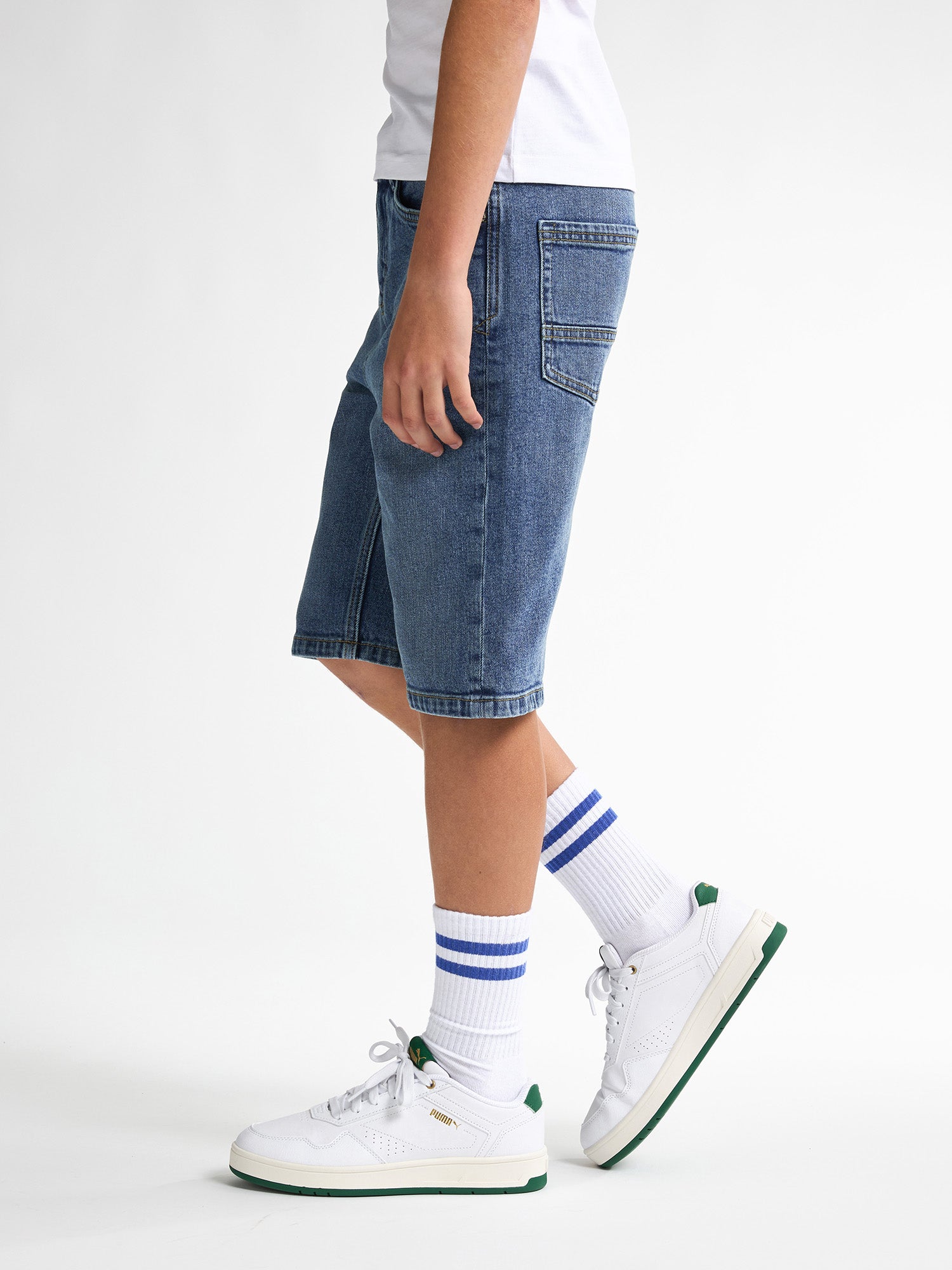 Medium blue