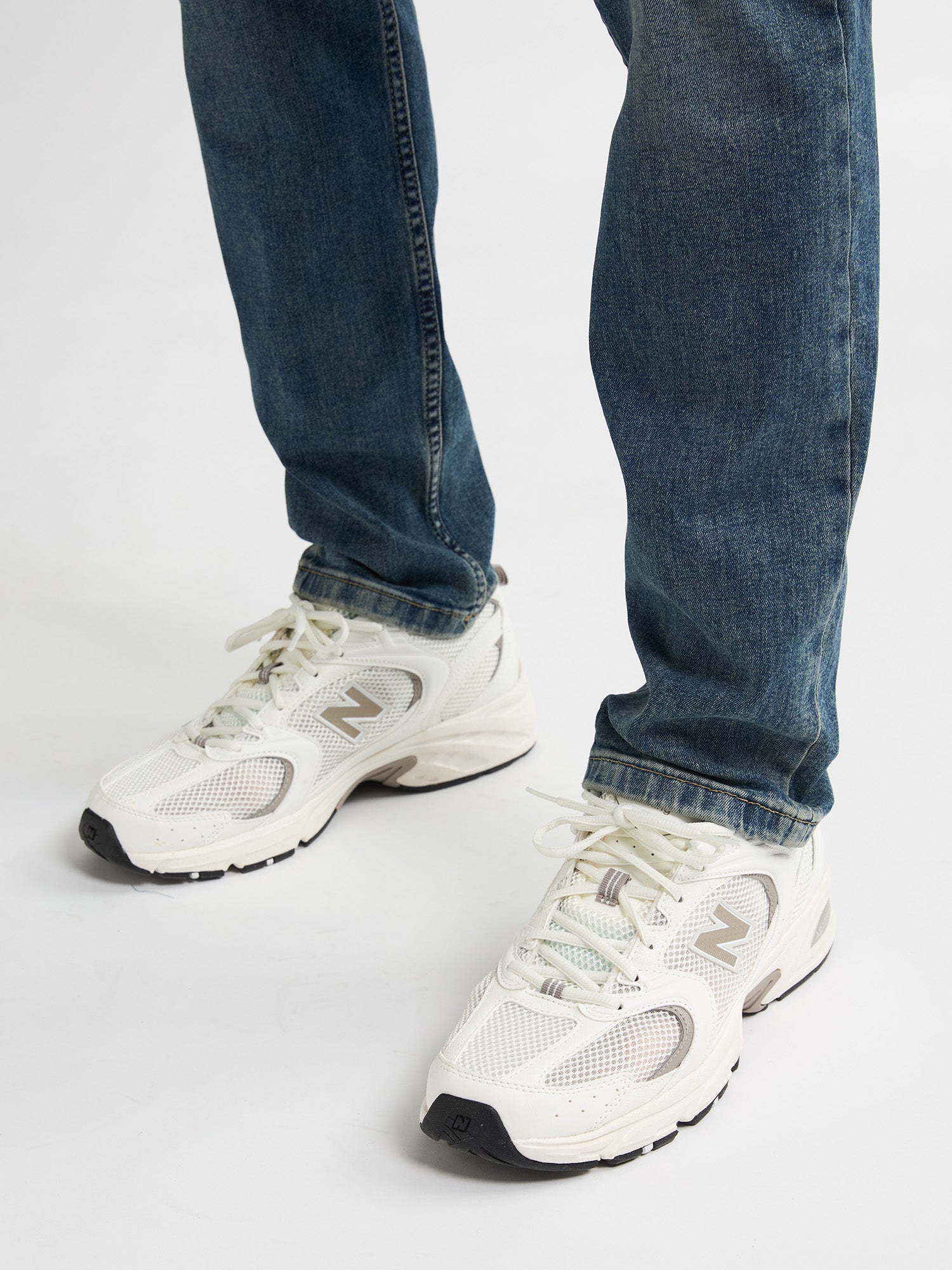 Medium vintage