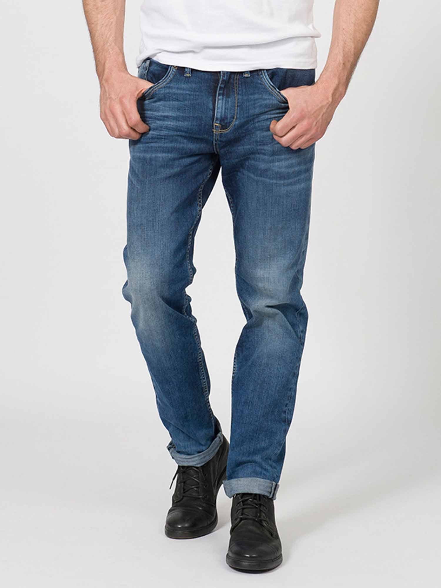 Dusty indigo
